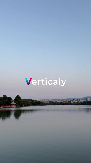 湖畔の夕暮れ、穏やかな時間