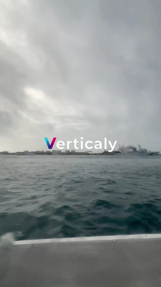 海辺の風景、曇り空の下