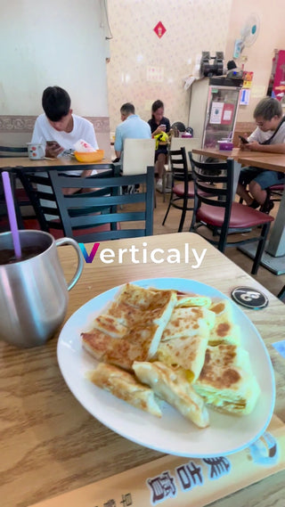 食事を楽しむ、パンとコーヒー