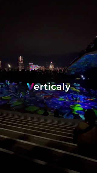 夜の横浜、光のアート