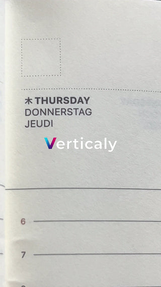 手帳を開く、木曜日の朝