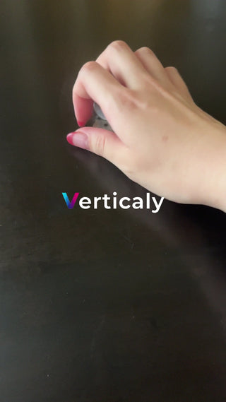 手元で回す、小さなオブジェ