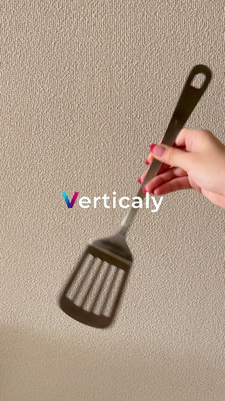 フライ返し、調理の瞬間