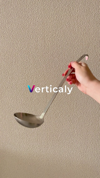 お洒落な銀色のレードル