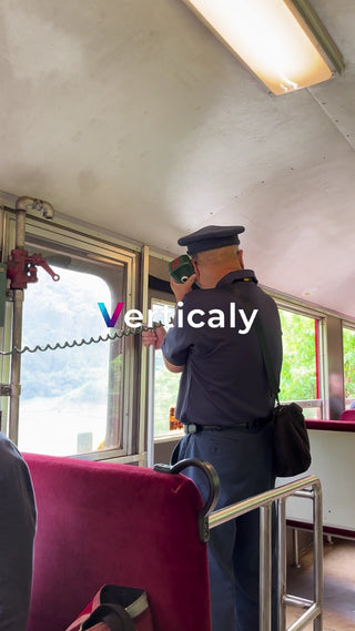 車窓からの風景、車掌の視点
