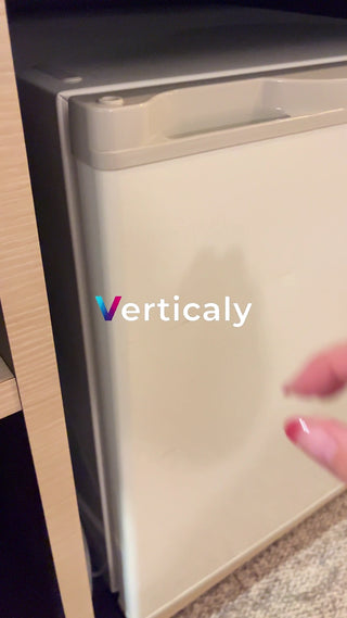 Mini-fridge, white theme