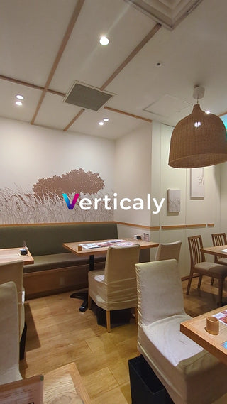 カフェの店内、穏やかな時間