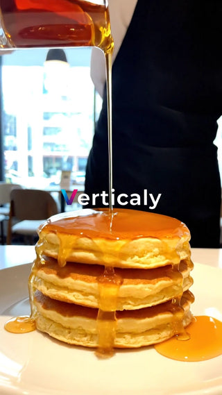 パンケーキにシロップを