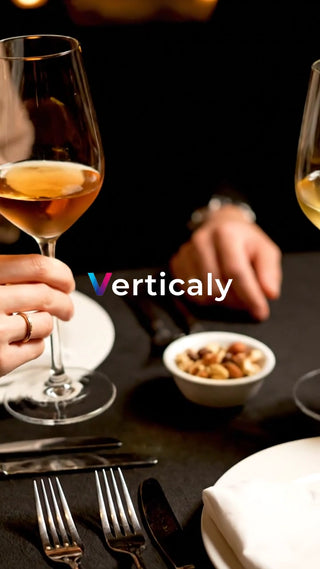 ワイングラスと会話