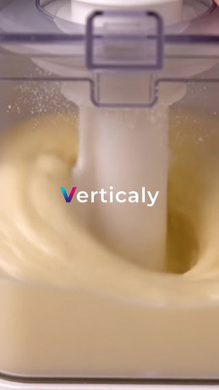 クリームを混ぜる、料理の瞬間