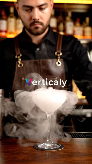スモークが美しいカクテル