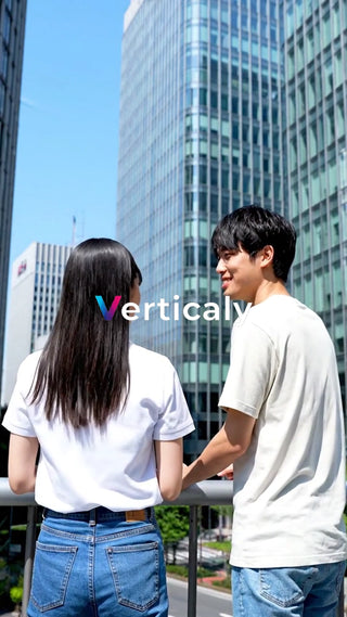 都会の橋で語らう二人