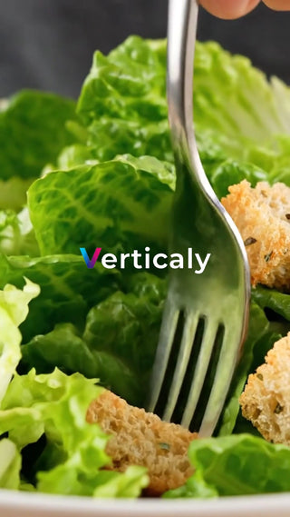 サラダを食べる、爽やかな午後