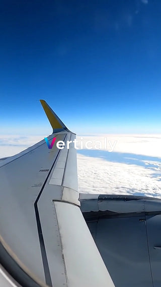 飛行機からの雲海、絶景