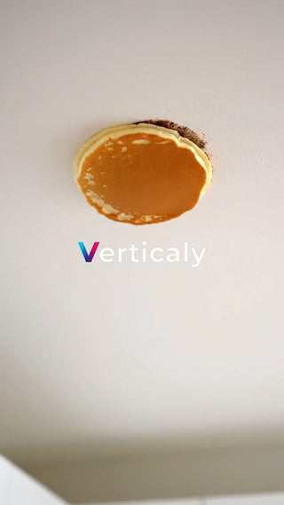 パンケーキ、天井に