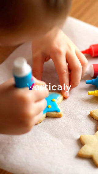 クッキーにデコレーション、楽しそう