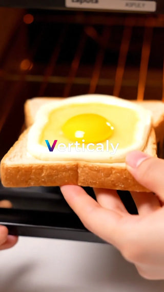 卵をのせたトースト