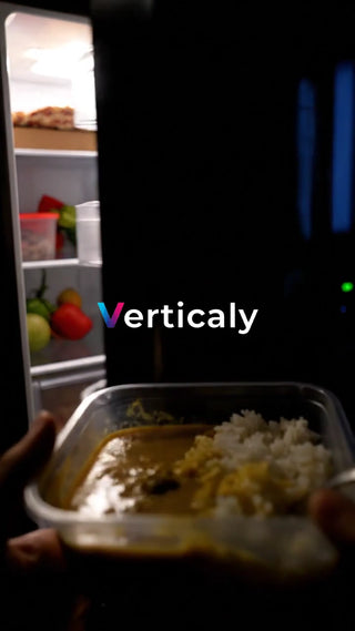 カレーと白米、食卓の風景