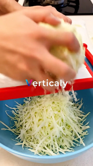 キャベツを千切りにする