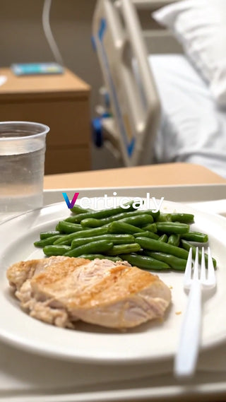 病院食、鶏肉とグリーンピース