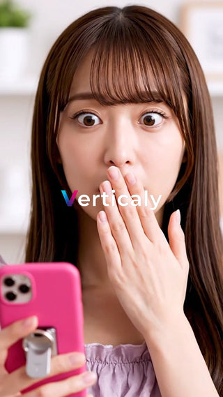 驚きの表情、スマホ画面