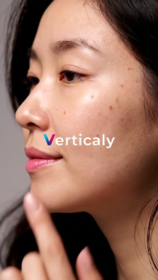 美肌ケア、横顔の女性