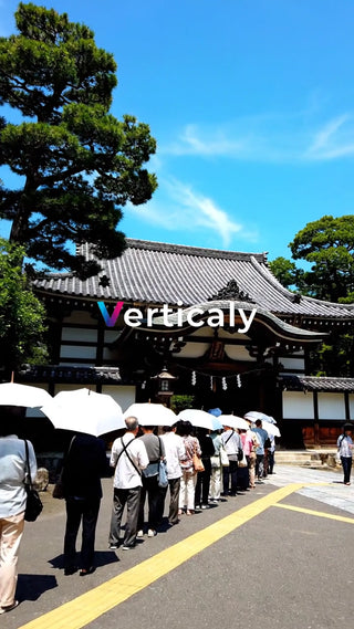 参拝客の列、日本の寺