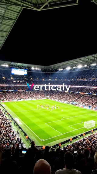 サッカー、スタジアムの夜