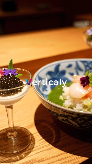 豪華な料理とキャビア