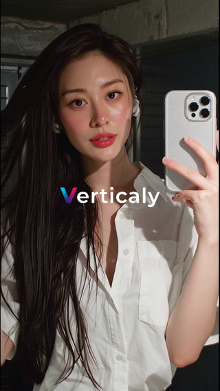 美しい女性の自撮り、輝く肌