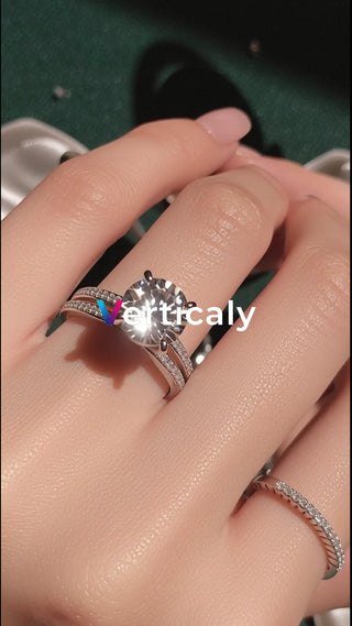 輝く指輪、幸せな瞬間