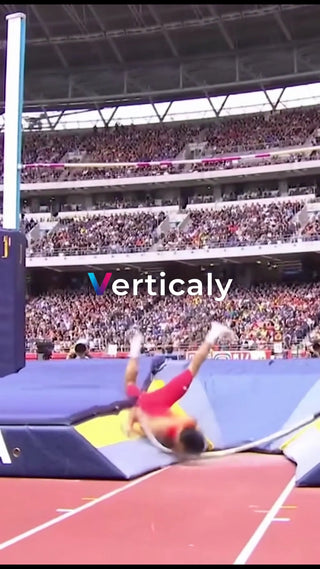 ポールに挑むアスリート