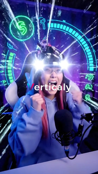 勝利を喜ぶ女性