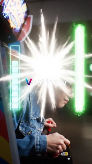 ゲームに熱中する横顔