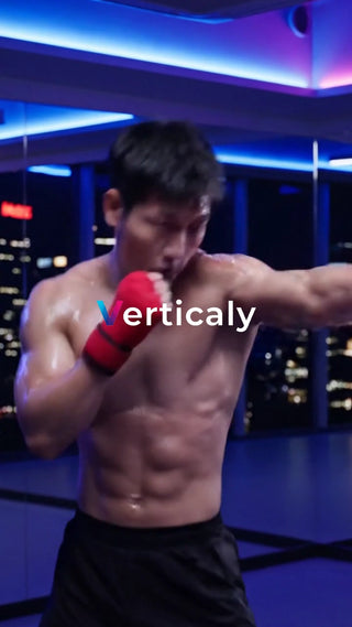 鍛える男、躍動する肉体