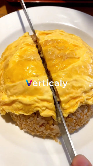 ふわとろオムライス、ナイフで