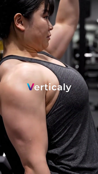 力強い女性の肩、トレーニング